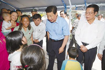 繼續(xù)大力發(fā)揚偉大抗震救災精神妥善安置群眾科學開展恢復重建