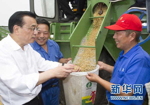 李克強(qiáng)強(qiáng)調(diào)：努力完成全年經(jīng)濟(jì)社會發(fā)展主要任務(wù)