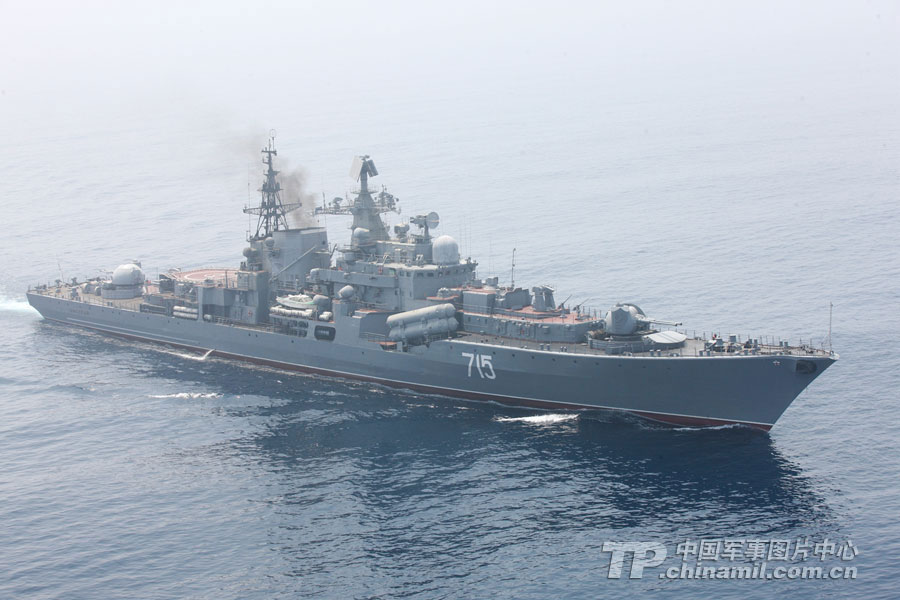 中俄聯(lián)合軍演 我軍直-9與俄巡洋艦并肩反潛