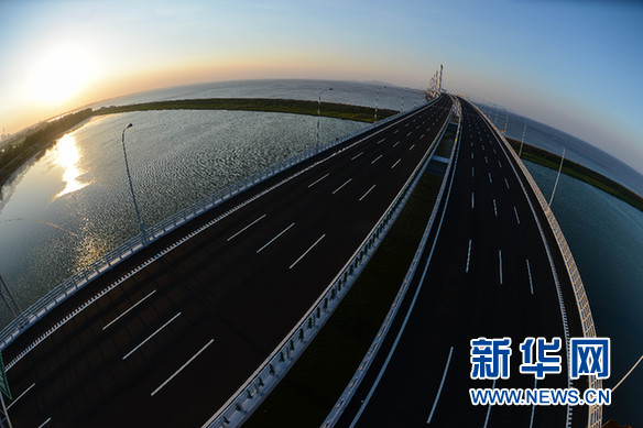 在穩(wěn)中求進中營造我國轉(zhuǎn)型升級良好環(huán)境