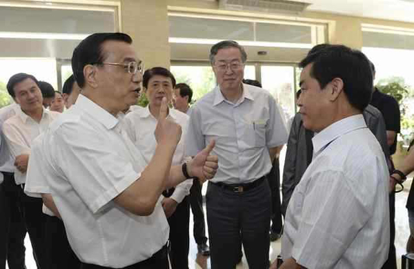 李克強(qiáng)：農(nóng)民是衣食父母