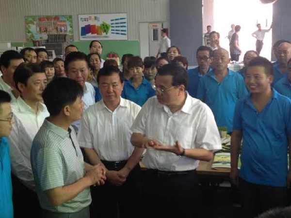 李克強(qiáng)：支持小微企業(yè)發(fā)展就是創(chuàng)造就業(yè)崗位增加社會(huì)財(cái)富