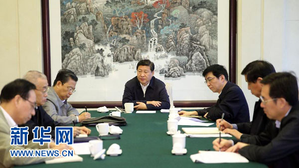 中共中央政治局常委到第一批黨的群眾路線教育實踐活動聯(lián)系點出席指導專題民主生活會