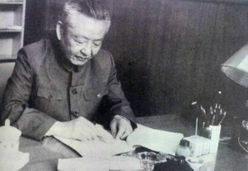 習仲勛家風嚴到“不近人情”：教女兒“夾著尾巴做人”