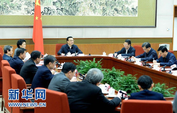 李克強(qiáng)贊許新經(jīng)濟(jì):你們創(chuàng)造了一個(gè)消費(fèi)時(shí)點(diǎn)