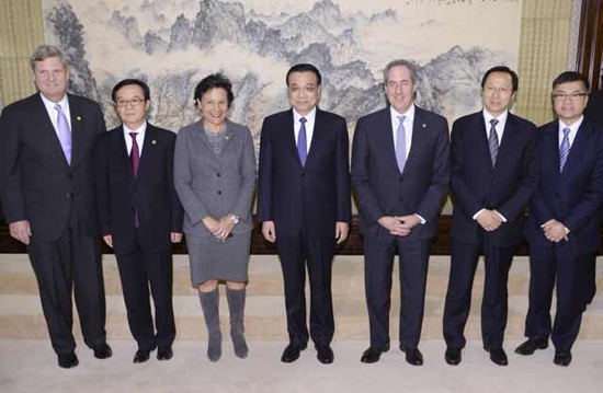 李克強(qiáng)會(huì)見美國(guó)商務(wù)部長(zhǎng)、貿(mào)易代表和農(nóng)業(yè)部長(zhǎng)