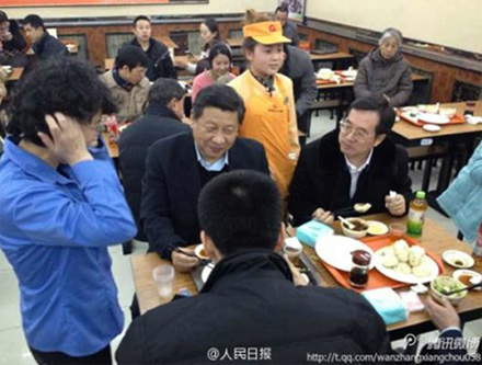 習(xí)近平李克強(qiáng)寒冬問(wèn)民生
