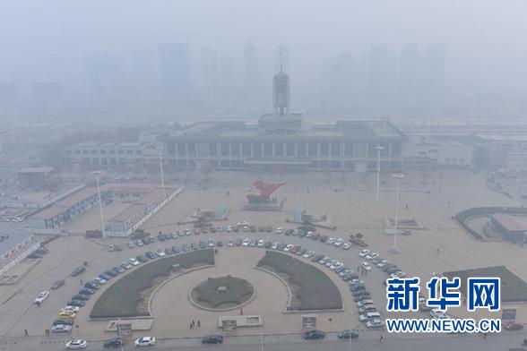 環(huán)保部與31個省（區(qū)、市）簽署《大氣污染防治目標(biāo)責(zé)任書》