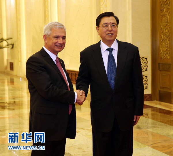 張德江與法國國民議會(huì)議長巴爾托洛內(nèi)舉行會(huì)談