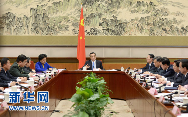 李克強(qiáng)主持黨外人士座談會(huì) 聽(tīng)取對(duì)政府工作報(bào)告意見(jiàn)和建議