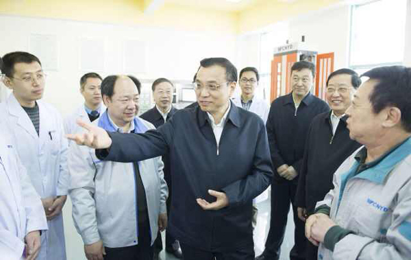 李克強(qiáng)考察沈陽企業(yè)：關(guān)心治霾技術(shù) 建議給科技人員股權(quán)