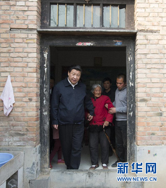中共中央政治局常委到第二批黨的群眾路線教育實踐活動聯(lián)系點調(diào)研指導工作