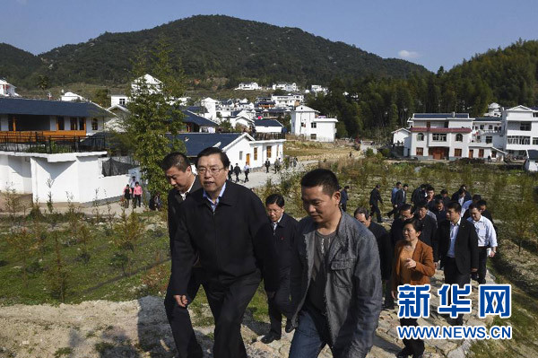 中共中央政治局常委到第二批黨的群眾路線教育實(shí)踐活動(dòng)聯(lián)系點(diǎn)調(diào)研指導(dǎo)工作