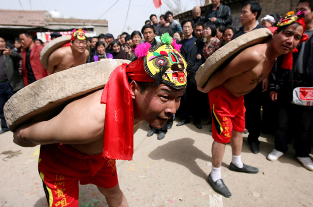 鬧社火 迎農(nóng)事