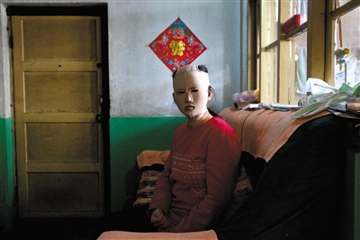 山西女孩赴韓國整容 12項(xiàng)手術(shù)無一項(xiàng)成功