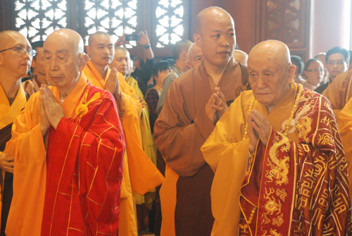 夢幻百年 參透浮生：五臺(tái)山佛門為百歲高僧夢參賀壽
