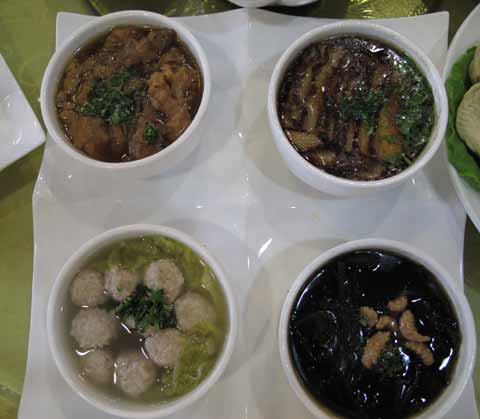 吃在山西——網(wǎng)絡媒體記者感受山西美食[組圖]
