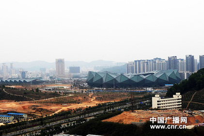 璀璨“水晶石”綻放鵬城 深圳大運會整備待發(fā)