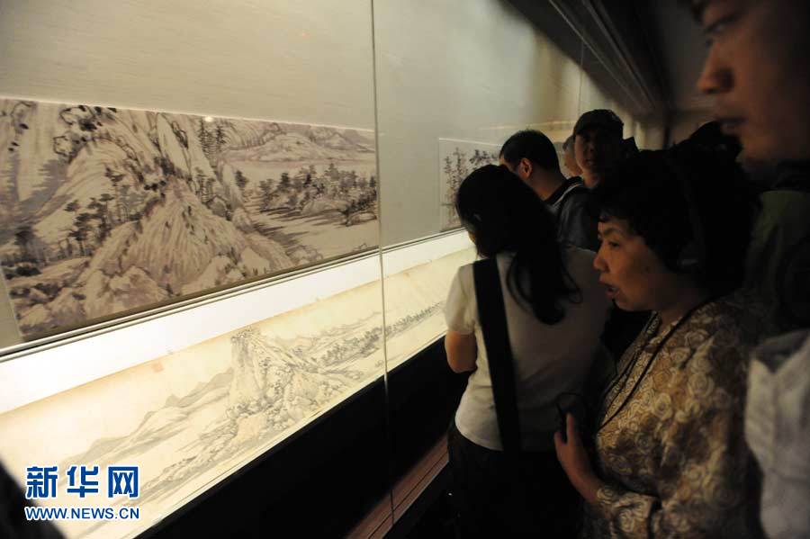 《富春山居圖》臺(tái)北“合璧”人氣爆棚
