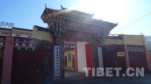 走訪熱貢畫(huà)院 感受熱貢文化魅力