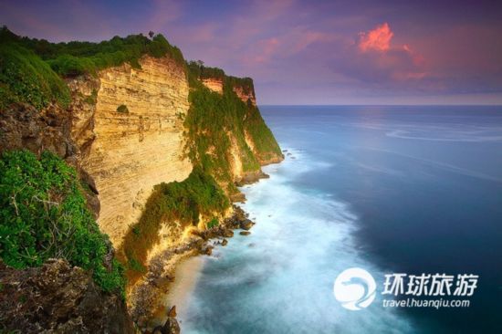 驚險刺激！盤點世界最美沖浪地