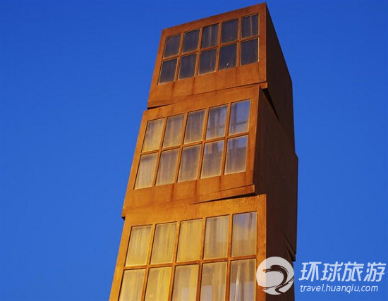 世界上最?yuàn)Z人眼球的海灘雕塑
