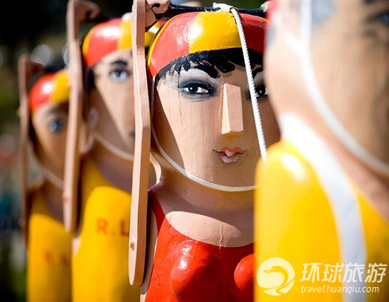 世界上最?yuàn)Z人眼球的海灘雕塑