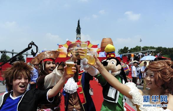 高清大圖：哈爾濱國(guó)際啤酒節(jié)開(kāi)幕