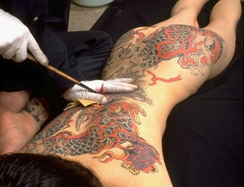 揭秘日本神秘的“黑”時(shí)尚 回顧紋身刺青歷史