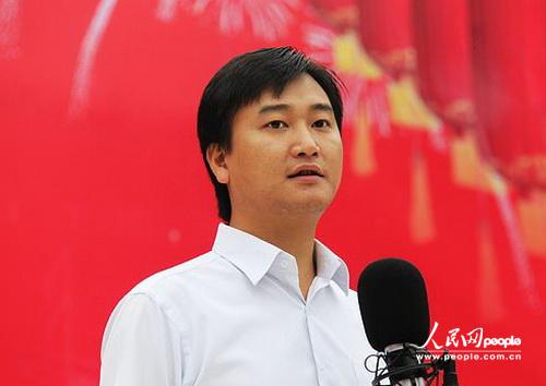 鳳凰“門票新政”滿月現(xiàn)場調查——誰是贏家？