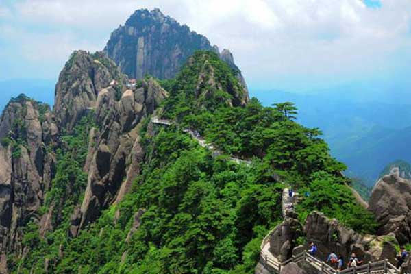 中國(guó)旅游日設(shè)立三年難掩尷尬 專家呼吁增設(shè)春夏小長(zhǎng)假
