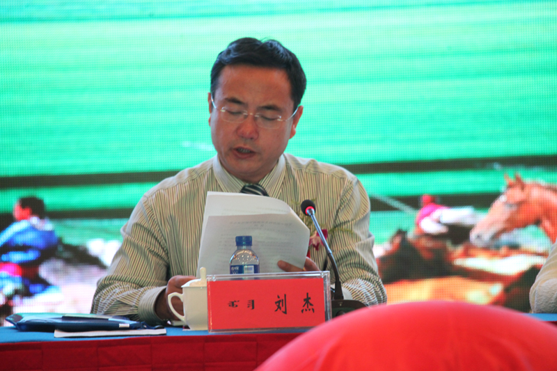 首屆游牧文化旅游節(jié)傳承弘揚游牧民族文化