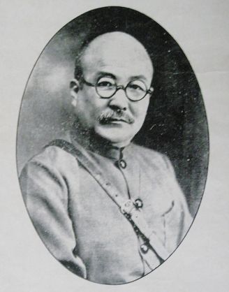 井勿幕、井岳秀后裔：我們經(jīng)歷了爺爺墓園的變遷