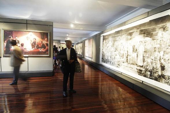 “孫中山與南京臨時政府百年紀(jì)念畫展”南京揭幕