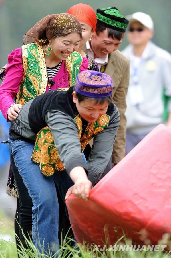 少數(shù)民族傳統(tǒng)體育展風(fēng)采