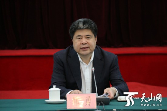 新疆對口援疆工作推進(jìn)會召開 發(fā)揮援疆工作綜合效益