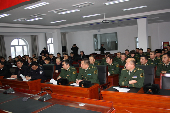 青河縣政法干警用哈語培訓(xùn)新《刑事訴訟法》