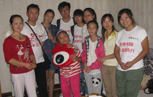 石大微博協(xié)會(huì)關(guān)愛(ài)實(shí)踐隊(duì)獲全國(guó)百?gòu)?qiáng)團(tuán)隊(duì)