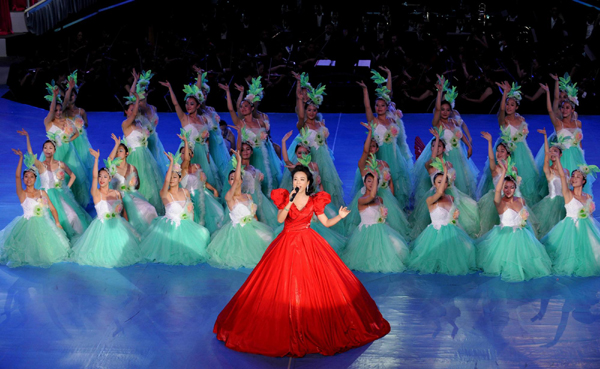 “唱支山歌給黨聽”——云南舉辦慶祝中國共產(chǎn)黨成立90周年大型文藝晚會