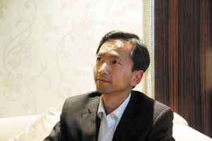 云南代表：加強(qiáng)古城保護(hù) 提高鄉(xiāng)村醫(yī)生待遇