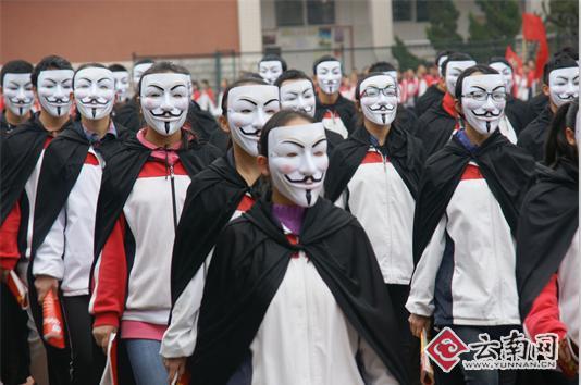 云南一中學(xué)校運(yùn)會(huì)炫酷耍帥呆萌