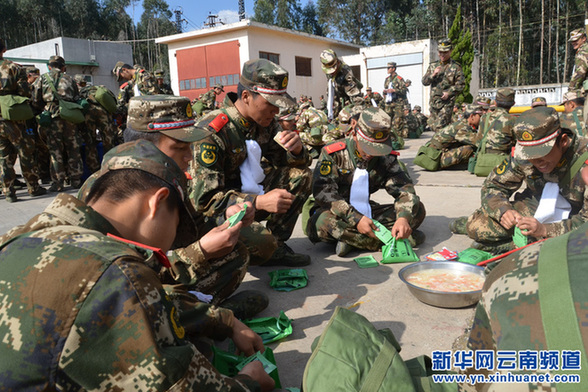 武警云南省森林總隊(duì)500新兵野營(yíng)拉練迎戰(zhàn)森林防火期