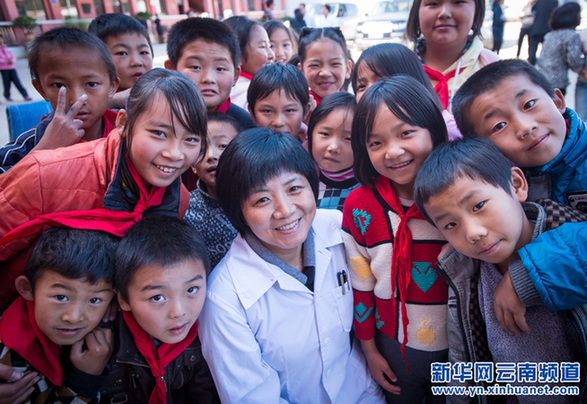 “青少年視力關(guān)愛云南行”為3萬名青少年提供視力篩查