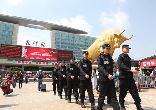 昆鐵警方多措并舉全力確保 “五一”小長假旅客平安出行　