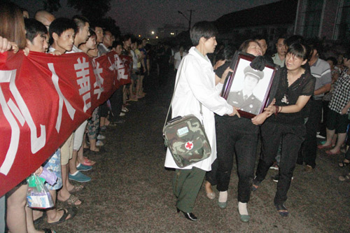大愛奉獻給人民：追記捐獻器官的武警云南省總隊紅河州支隊戰(zhàn)士李杰
