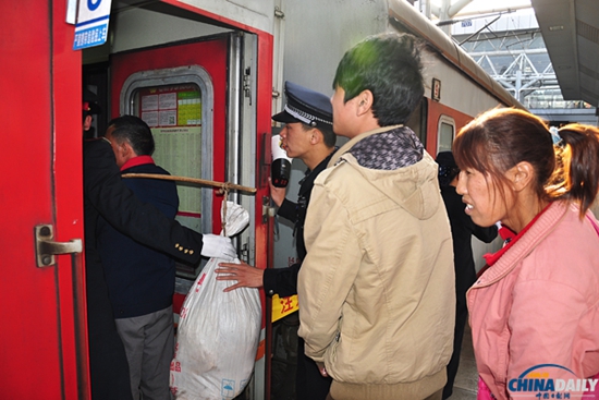 春運故事：列車安全的守護(hù)者