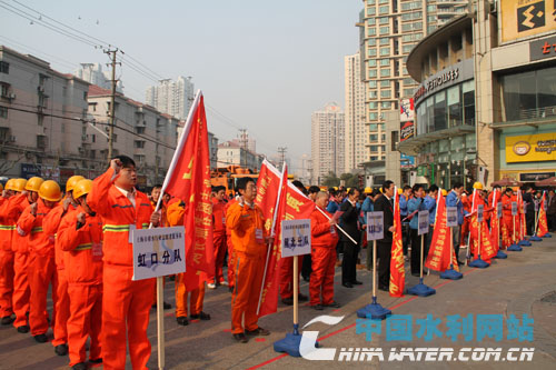 上海排水行業(yè)冒寒組織“百團大戰(zhàn)”解民憂