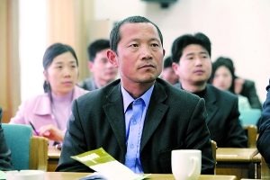 公務(wù)員試點招錄農(nóng)民工 高學(xué)歷門檻令其淪為傳說