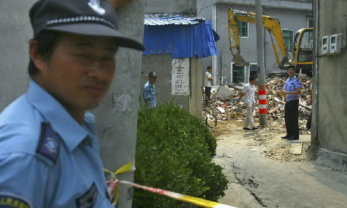 浙江慈溪疑似煤氣泄漏爆炸事故造成7人傷亡