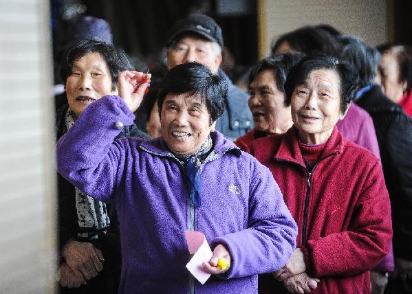 杭州：社區(qū)游園會迎新春